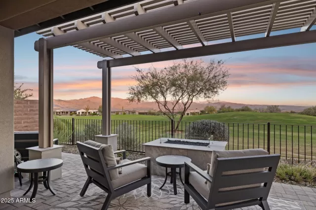 MLS: 6938503 Condo For Sale