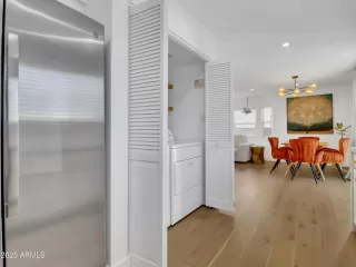 Photo #5: 6938600 Listing 