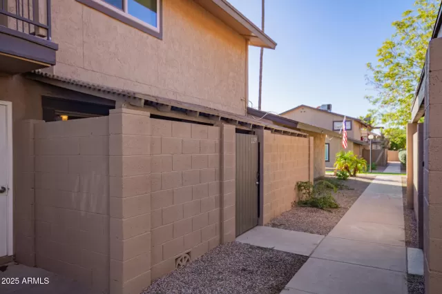 MLS: 6938634 Condo For Sale