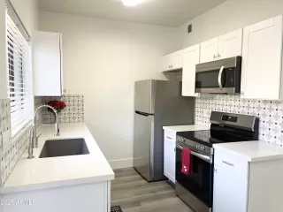 Photo #2: 6938683 Listing