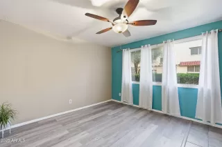Photo #3: 6938834 Listing