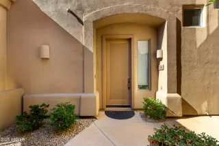 Photo #3: 6939035 Listing 