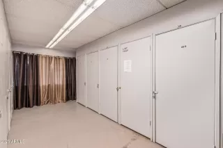 Photo #3: 6939091 Listing