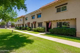 Photo #1: 6939100 Listing