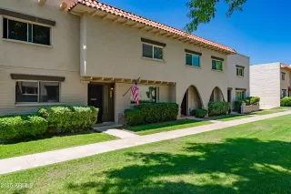 Photo #2: 6939100 Listing