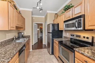 Photo #5: 6939103 Listing 