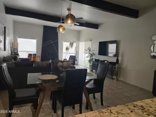 Photo #2: 6939257 Listing 