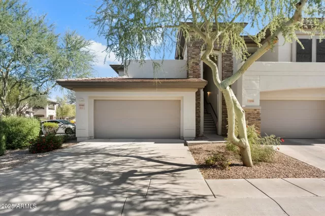 MLS: 6939333 Condo For Sale