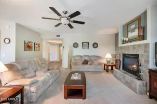 Photo #4: 6939333 Listing