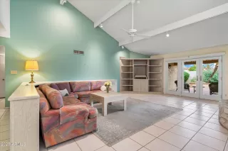 Photo #3: 6939441 Listing 