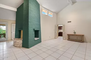 Photo #5: 6939441 Listing 