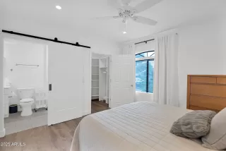 Photo #5: 6939594 Listing