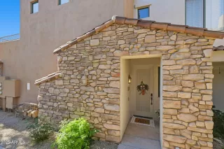 Photo #3: 6939670 Listing