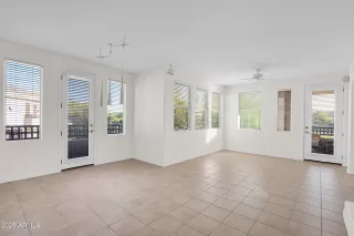 Photo #6: 6939878 Listing 