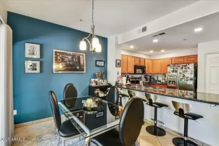 Photo #6: 6939947 Listing