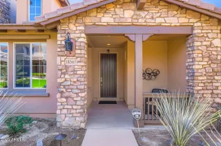 Photo #3: 6939984 Listing