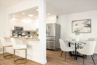 Photo #4: 6940015 Listing 