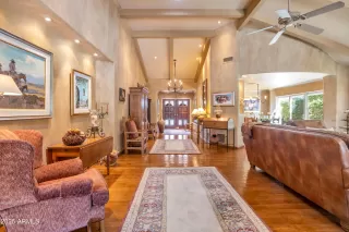 Photo #4: 6940049 Listing