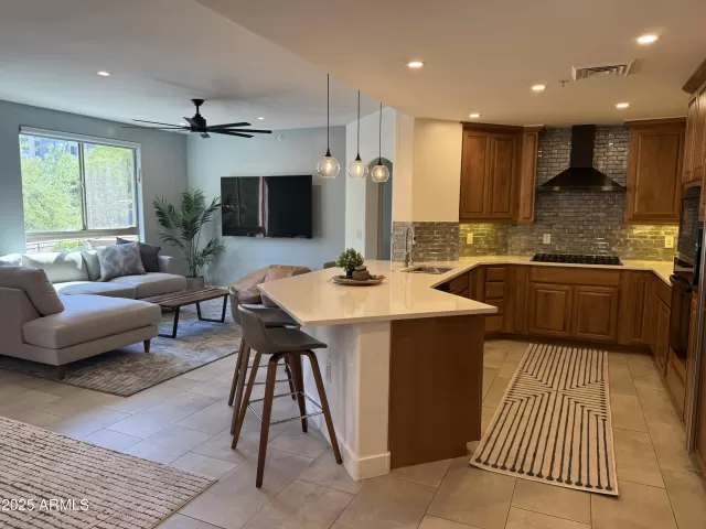 MLS: 6940063 Condo For Sale