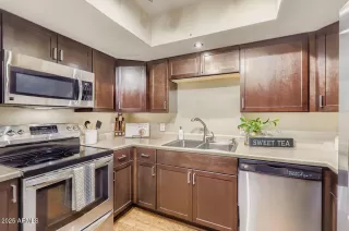 Photo #6: 6940081 Listing