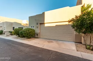 Photo #3: 6940097 Listing