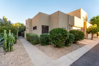 Photo #5: 6940097 Listing