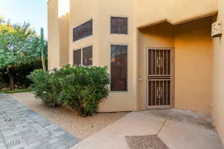 Photo #6: 6940097 Listing