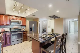 Photo #1: 6940222 Listing