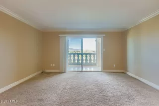 Photo #6: 6940222 Listing