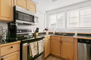 Photo #5: 6940282 Listing