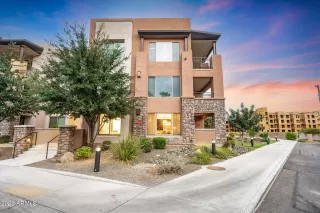 Photo #3: 6940290 Listing 