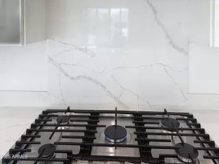 Photo #6: 6940308 Listing 