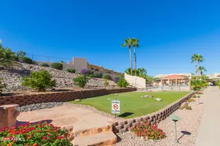 Photo #4: 6940334 Listing