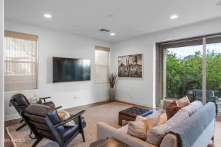 Photo #2: 6940338 Listing