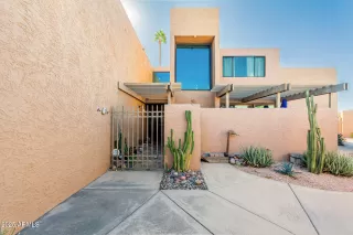 Photo #2: 6940364 Listing