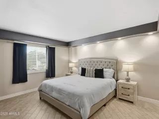 Photo #4: 6940428 Listing