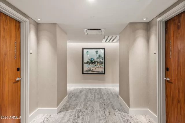 MLS: 6940624 Condo For Sale