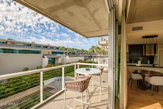 Photo #6: 6940624 Listing