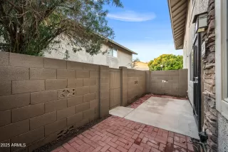 Photo #2: 6940692 Listing