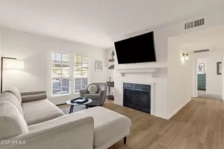 Photo #2: 6940750 Listing 