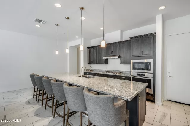 MLS: 6940814 Condo For Sale