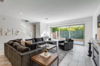 Photo #6: 6940814 Listing