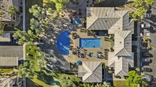 Photo #2: 6940818 Listing