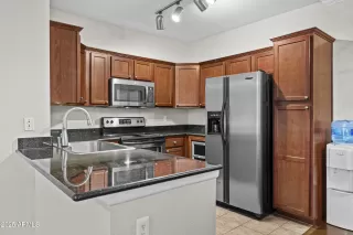 Photo #6: 6940818 Listing