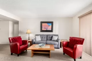 Photo #1: 6940840 Listing