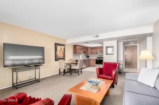 Photo #2: 6940840 Listing