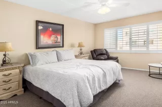 Photo #5: 6940840 Listing