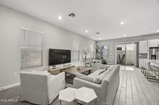 Photo #1: 6940901 Listing