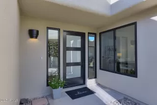 Photo #1: 6940944 Listing 