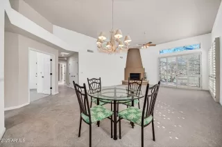 Photo #6: 6940949 Listing 